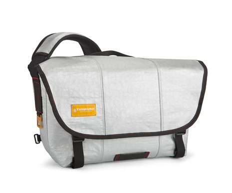 , Dolores Chiller Messenger Front